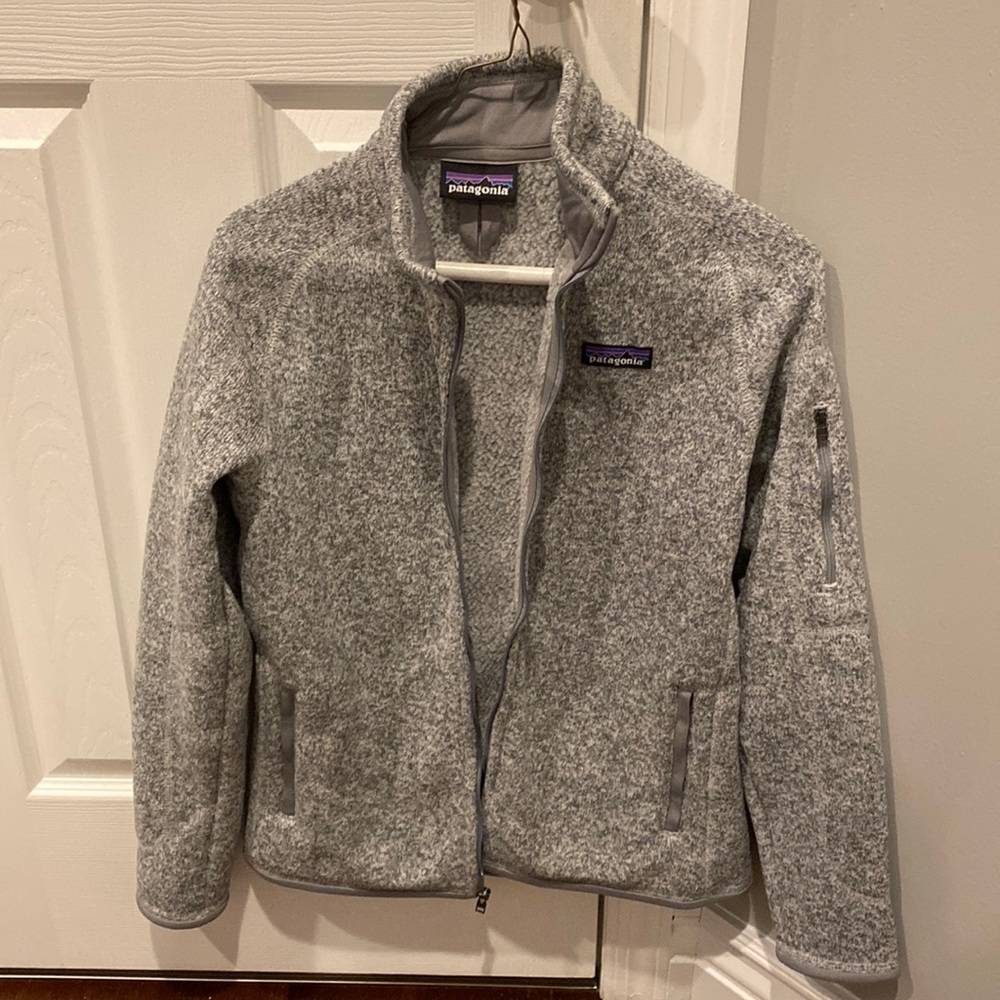 Patagonia Womens gray fleece zip up. Size small